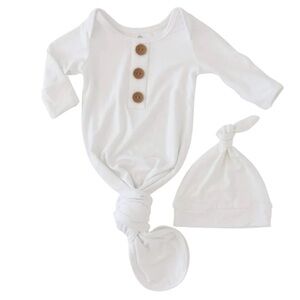 Caden Lane - SOLID WHITE BAMBOO BABY KNOT GOWN & HAT